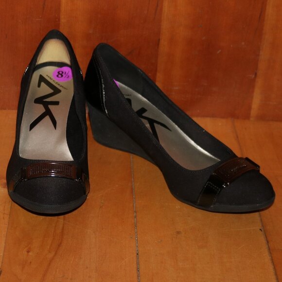 Anne Klein Sport Taelyn Black Stretch Fabric Patent Leather Buckle Wedge Shoes - Picture 1 of 9